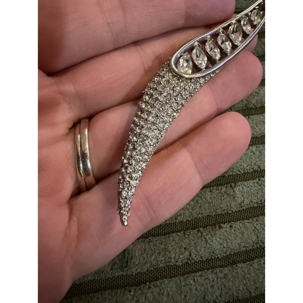 Vintage Silver Tone Marquise and Pavé Clear Crystal Curved Leaf Brooch Pin 3.25